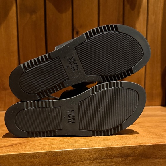 Eileen Fisher Black Leather Size 6 Strappy Sandals - Picture 6 of 10